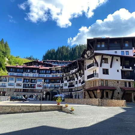 Grandview Grand Monastery Apartment